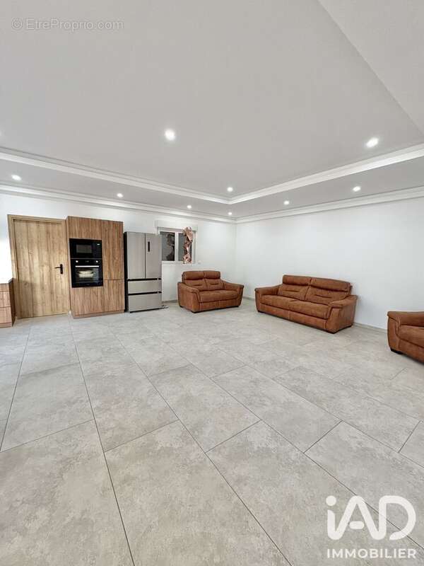 Maison 115 m² à Bruay-Sur-L'escaut  - photo 2