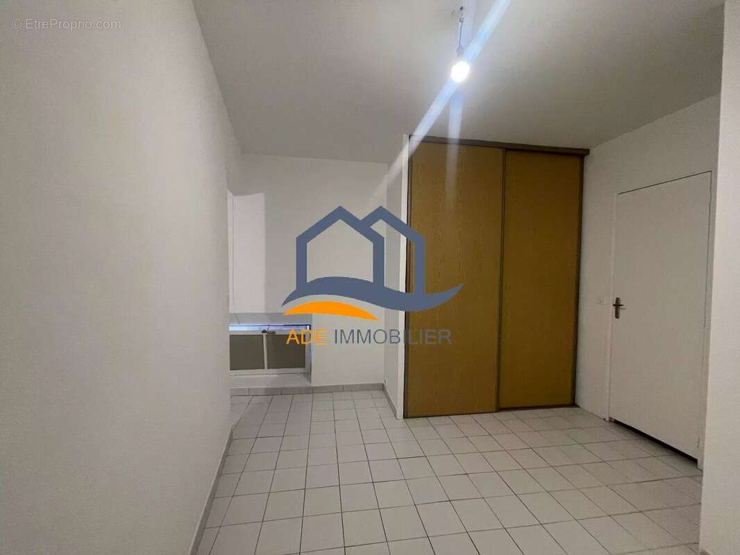 Appartement à EGUILLES