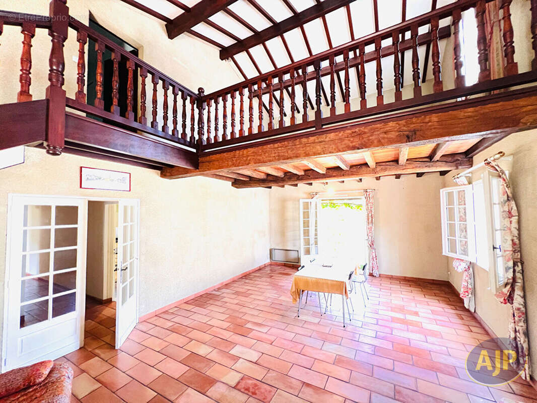 Maison à CADARSAC