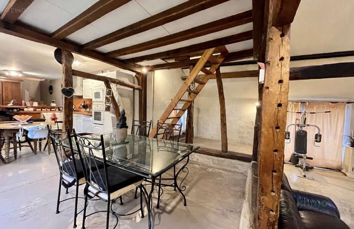 Maison 122 m² à Lyons-La-Foret  - photo 4