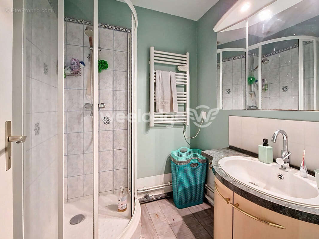 Maison à JOUY-LE-MOUTIER