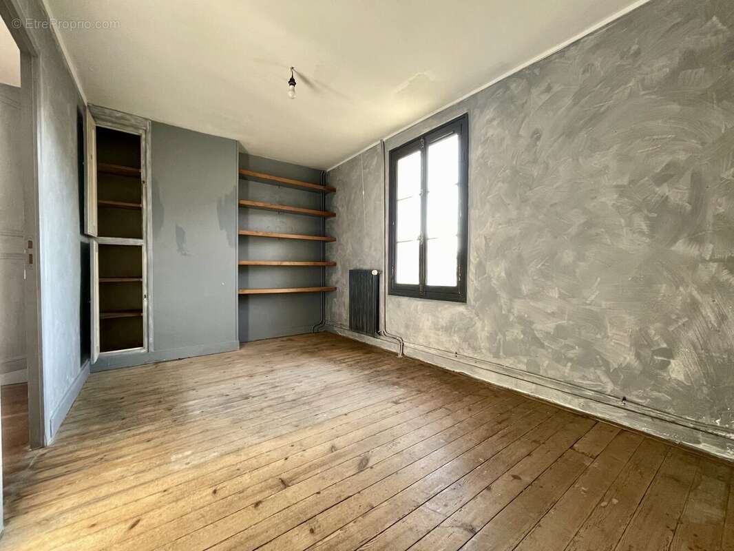 Maison à MONTREUIL-EN-AUGE