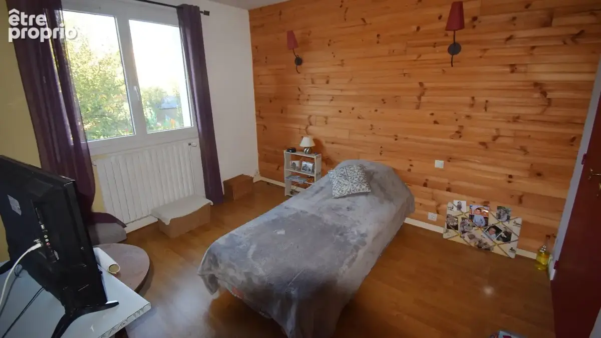 À VENDRE - VICHY - Maison 133 m² avec 4 chambres et un garage - photo 6