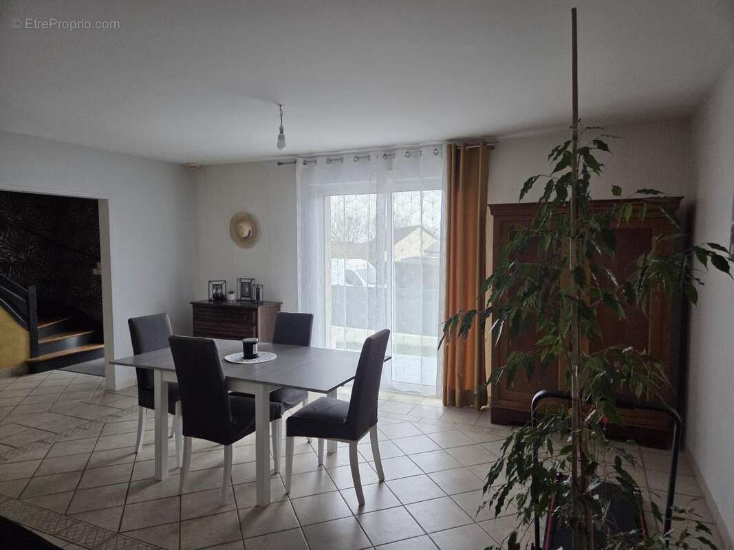 Maison à CHATEAU-GONTIER