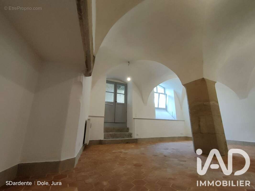 Appartement 85 m² à Dole  - photo 3