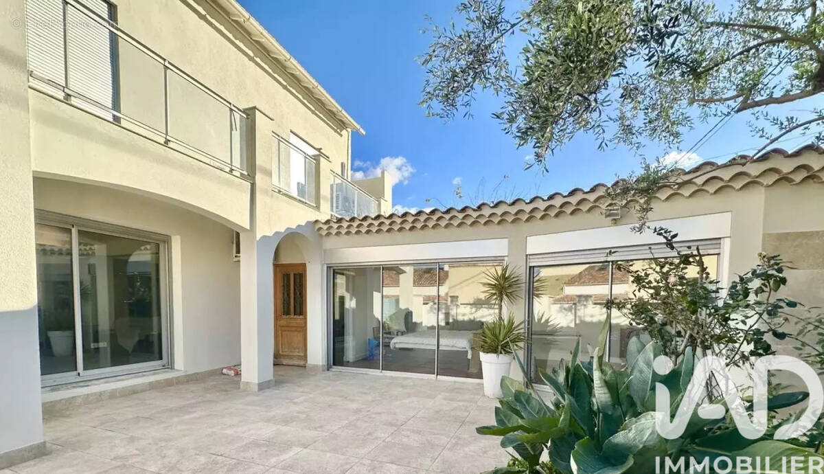 Photo 1 - Maison à MARSEILLE-10E