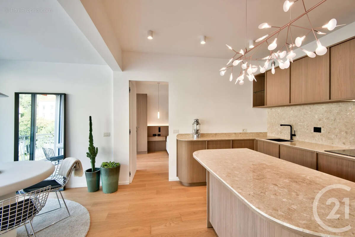 Appartement à BEAULIEU-SUR-MER