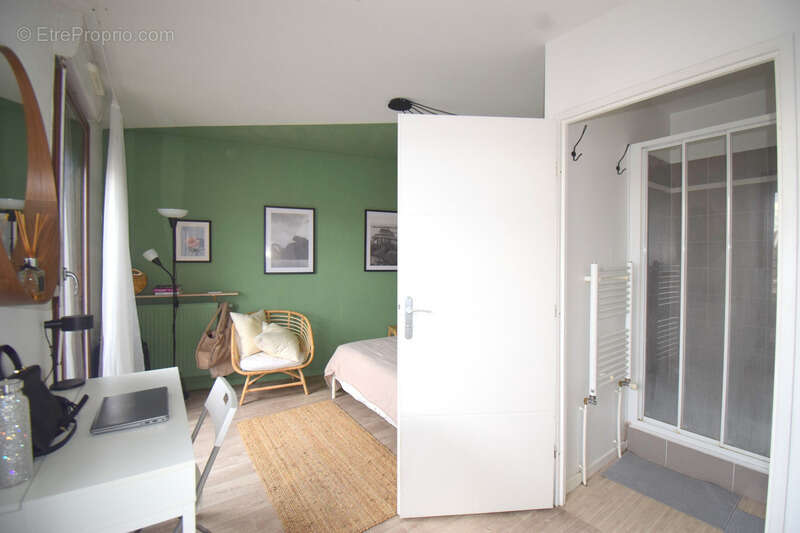 Appartement à AUBERVILLIERS