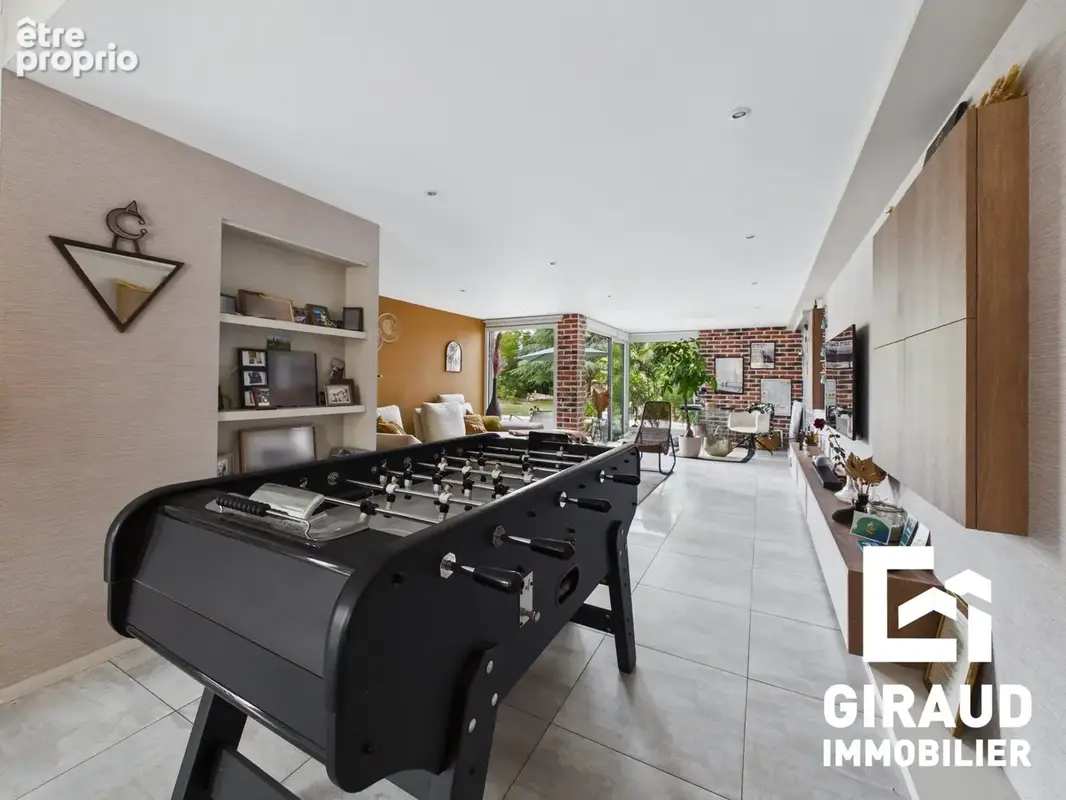 Maison 7 pièces 258 m² à vendre à Fontenay-Le-Comte (85200) - photo 7