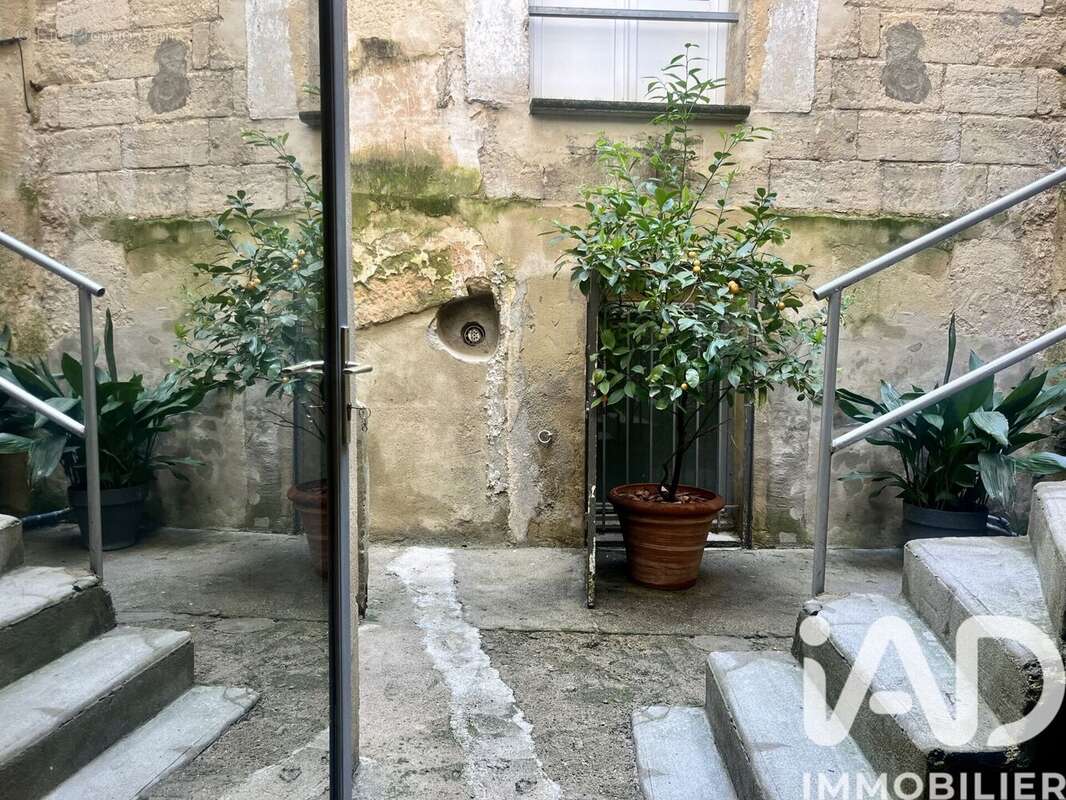 Photo 5 - Commerce à UZES