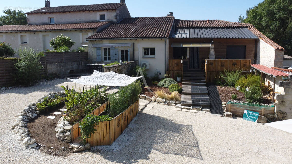 Maison à COURCOURY