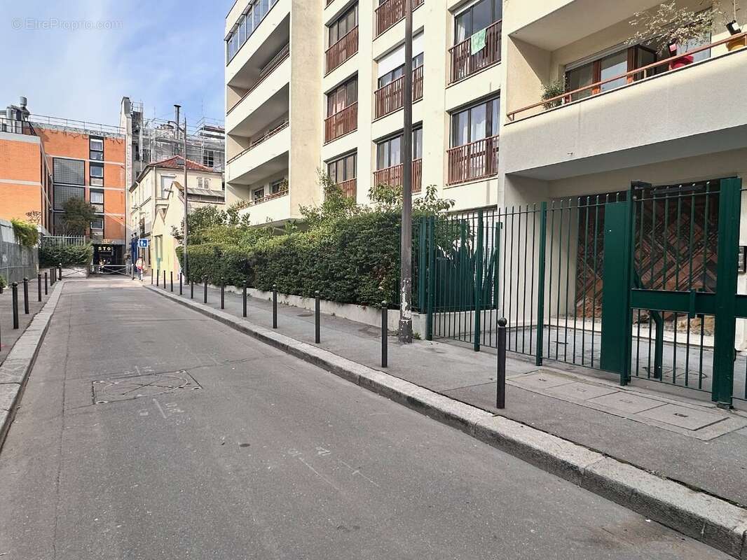 Appartement à PARIS-11E