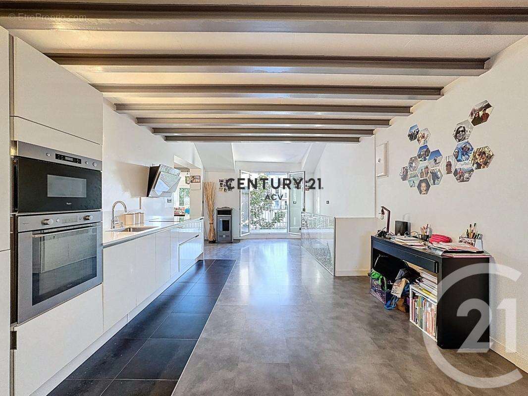 Appartement à MAISONS-ALFORT