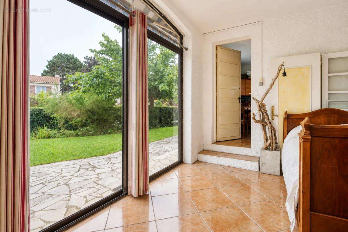 Maison de 6 pièces de 144 m² située à Tournefeuille - photo 4