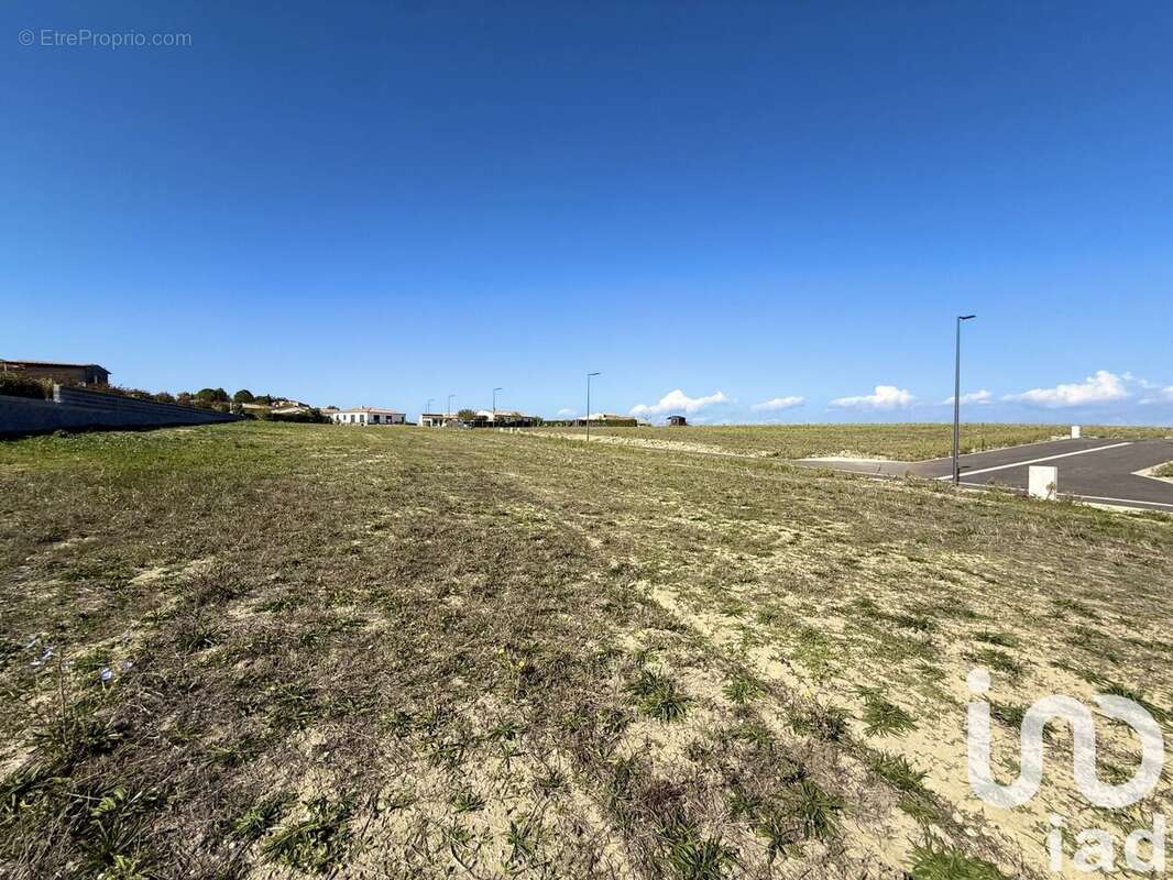 Photo 9 - Terrain à VILLENEUVE-LES-MONTREAL