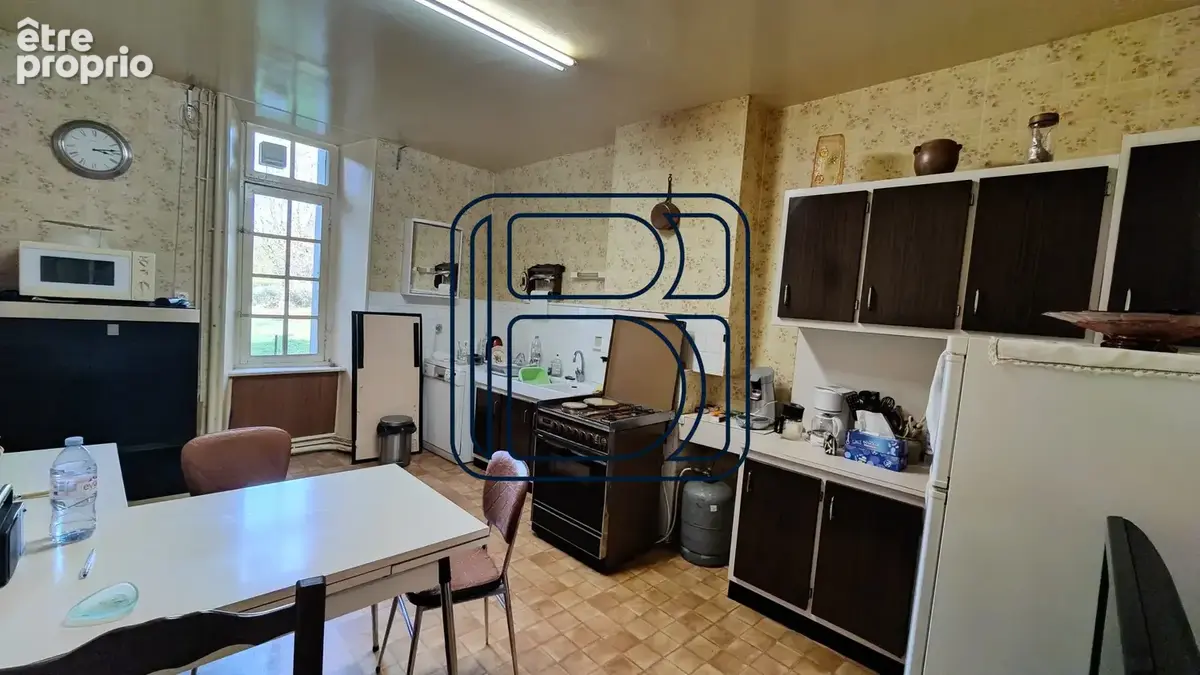 Maison 17 pièces 233 m² à vendre à Cunlhat (63590) - photo 4