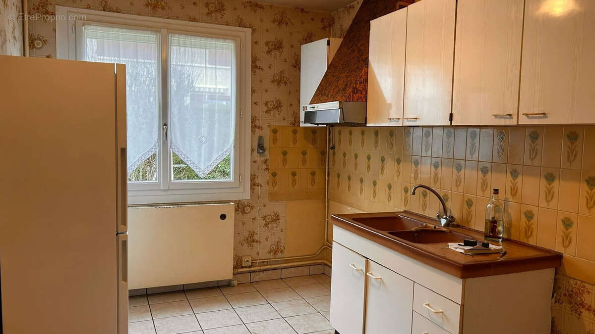 Maison à SAINT-MARCEL