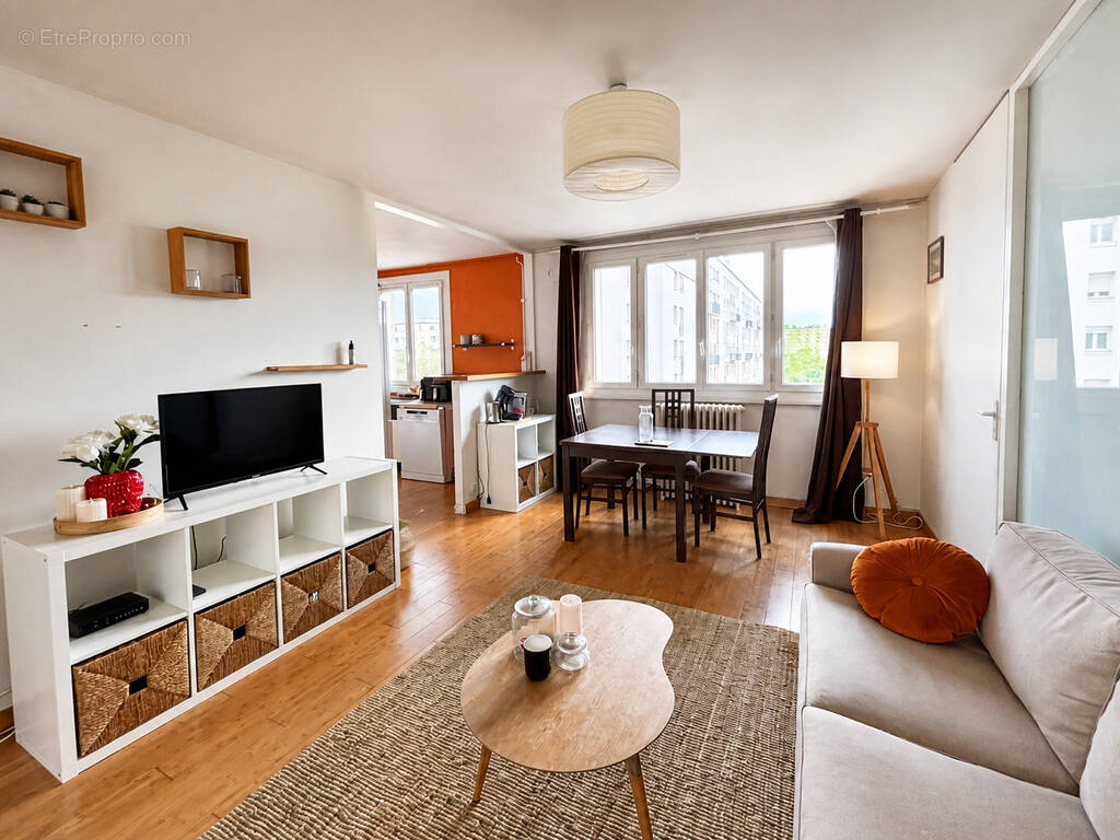 Appartement à CHATILLON