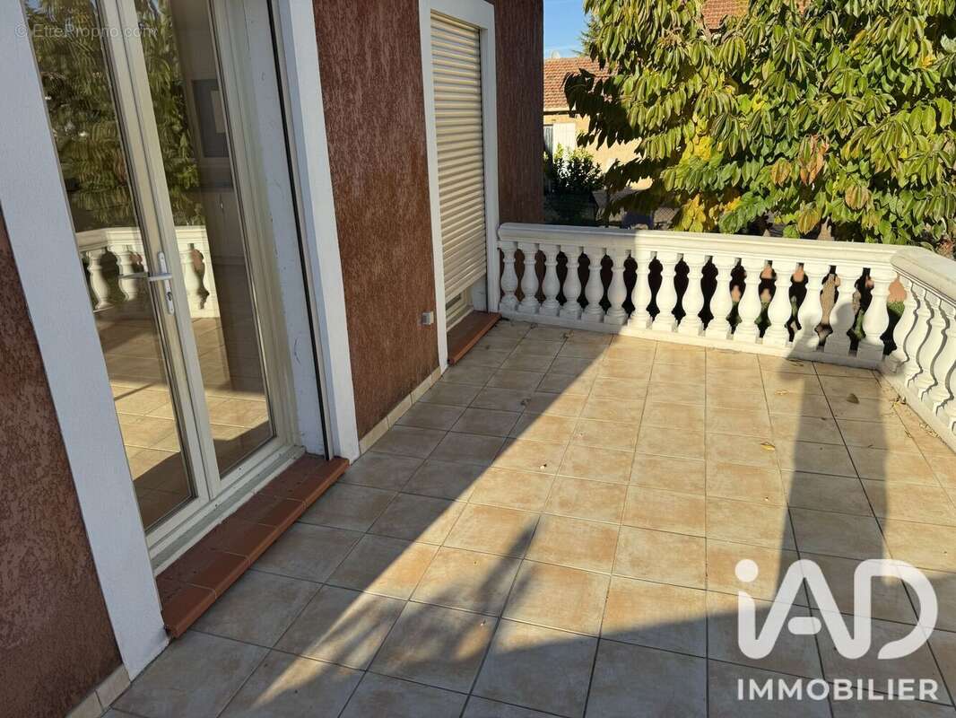 Photo 3 - Maison à LES MEES