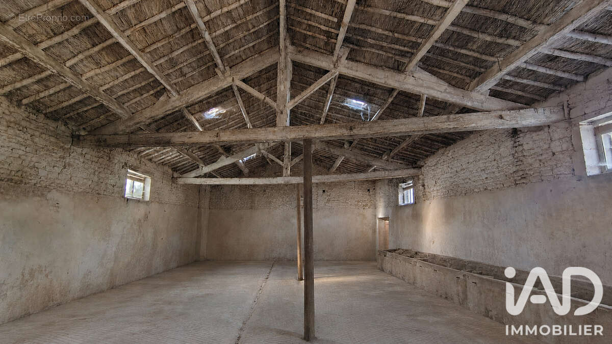 Photo 3 - Maison à FONTENAY-LE-COMTE