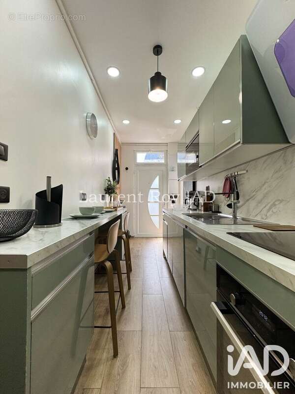 Photo 6