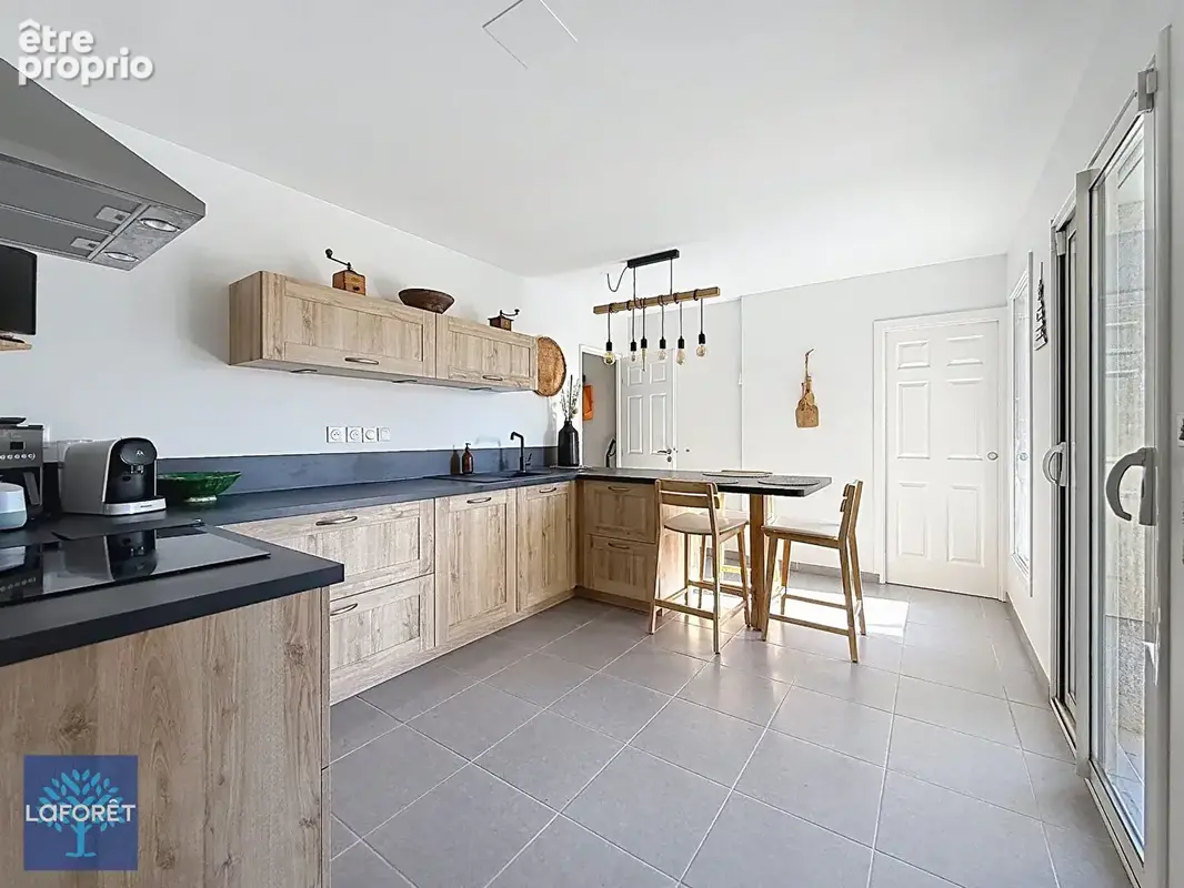 Maison Soucieu En Jarrest 5 pièce(s) 120 m2 - photo 9