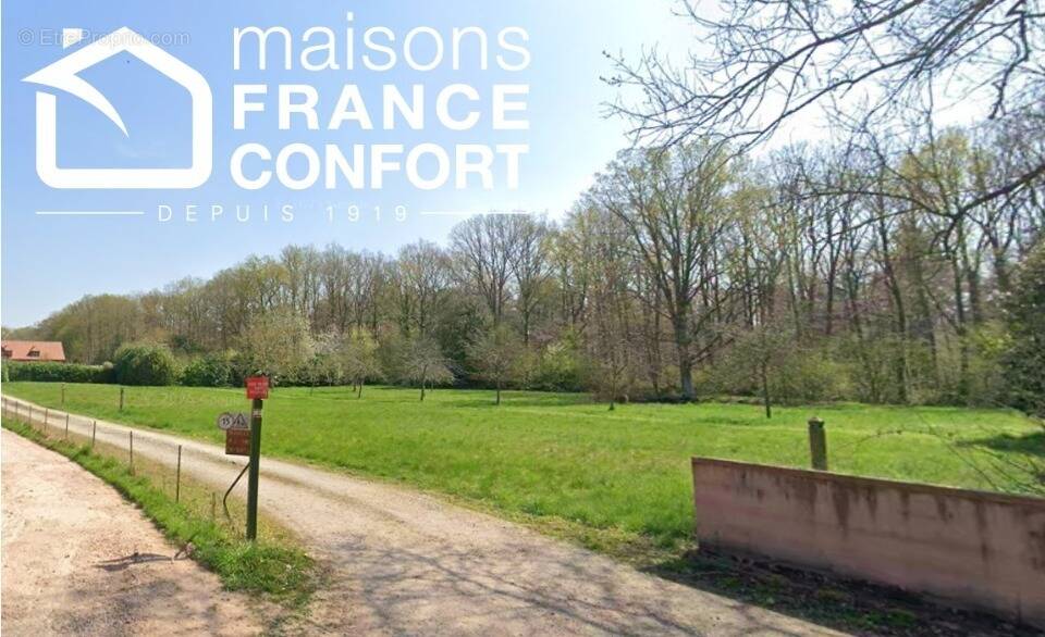 Terrain à BEAUMONT-LE-ROGER