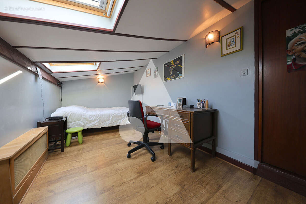 Maison à CORBEIL-ESSONNES