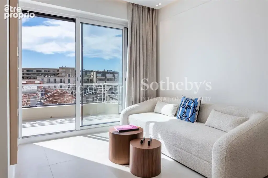 Nice Carré d’Or, appartement rénové en dernier étage avec terrasse proche de la Promenade des Anglais - photo 4