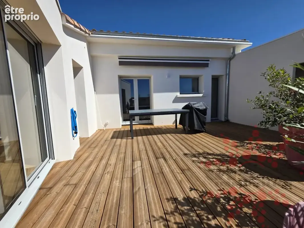 Maison T3 rénovée avec garage et terrasse à Capestang - photo 4