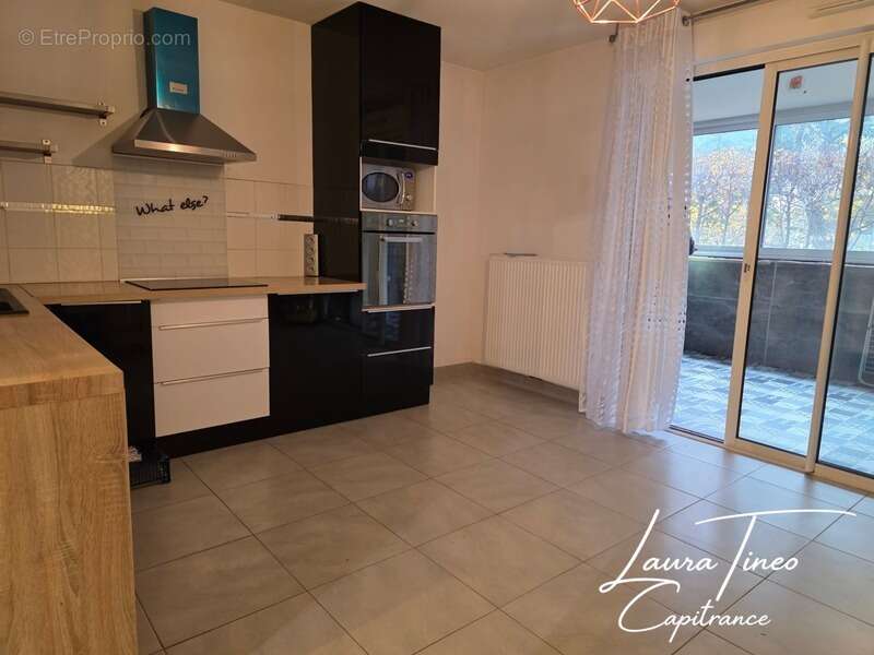 Appartement à LE CRES