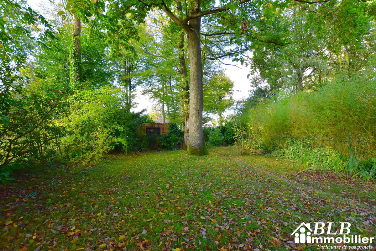 Maison à LES ESSARTS-LE-ROI