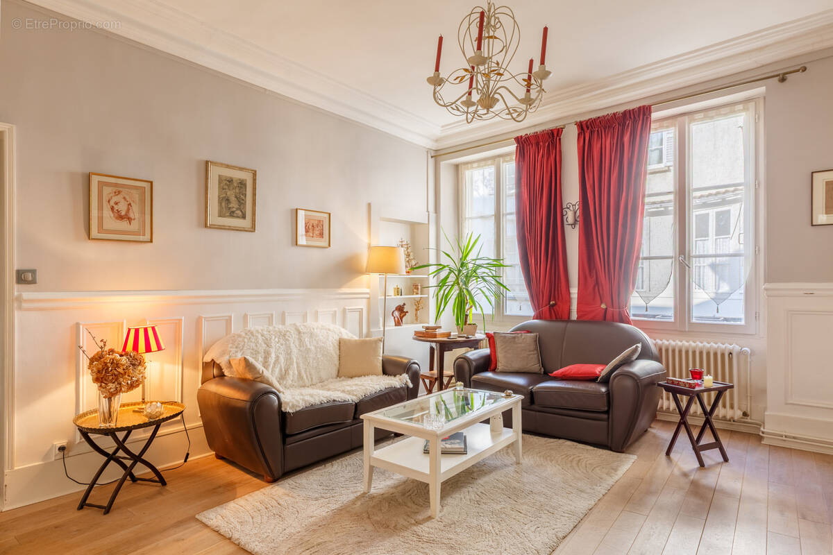 Appartement à VERSAILLES