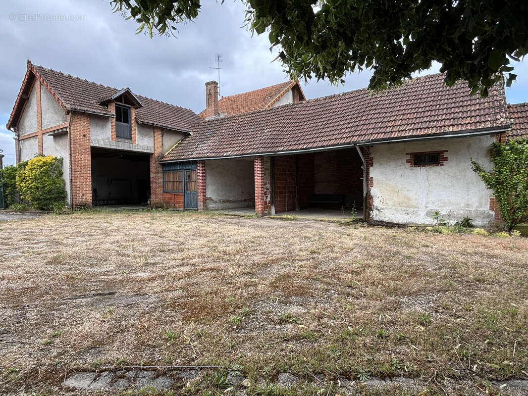 Maison à LA FERTE-SAINT-AUBIN