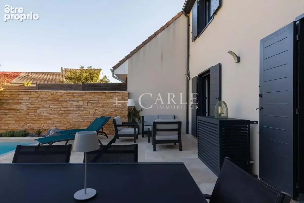 Villa avec piscine entre Décines et Chassieu - photo 4