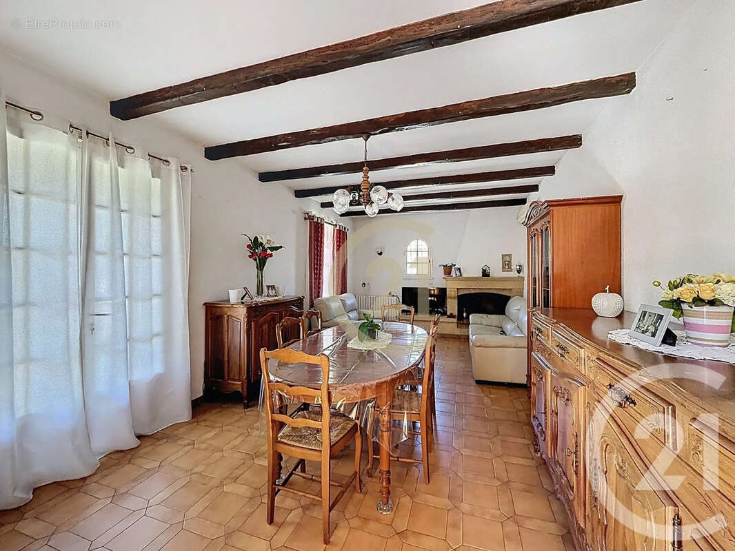 Maison à MONTFRIN