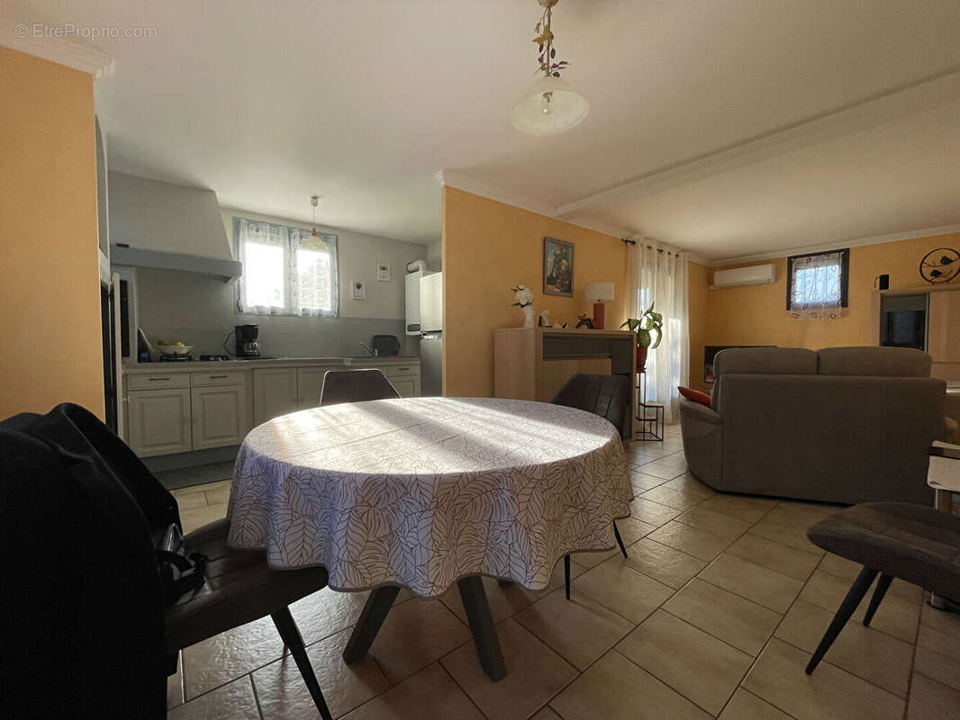 Appartement à VEDENE