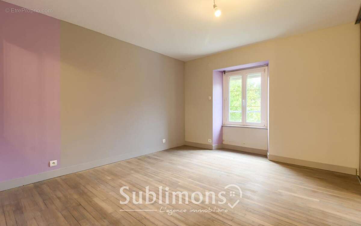 Maison à LA CHAPELLE-NEUVE