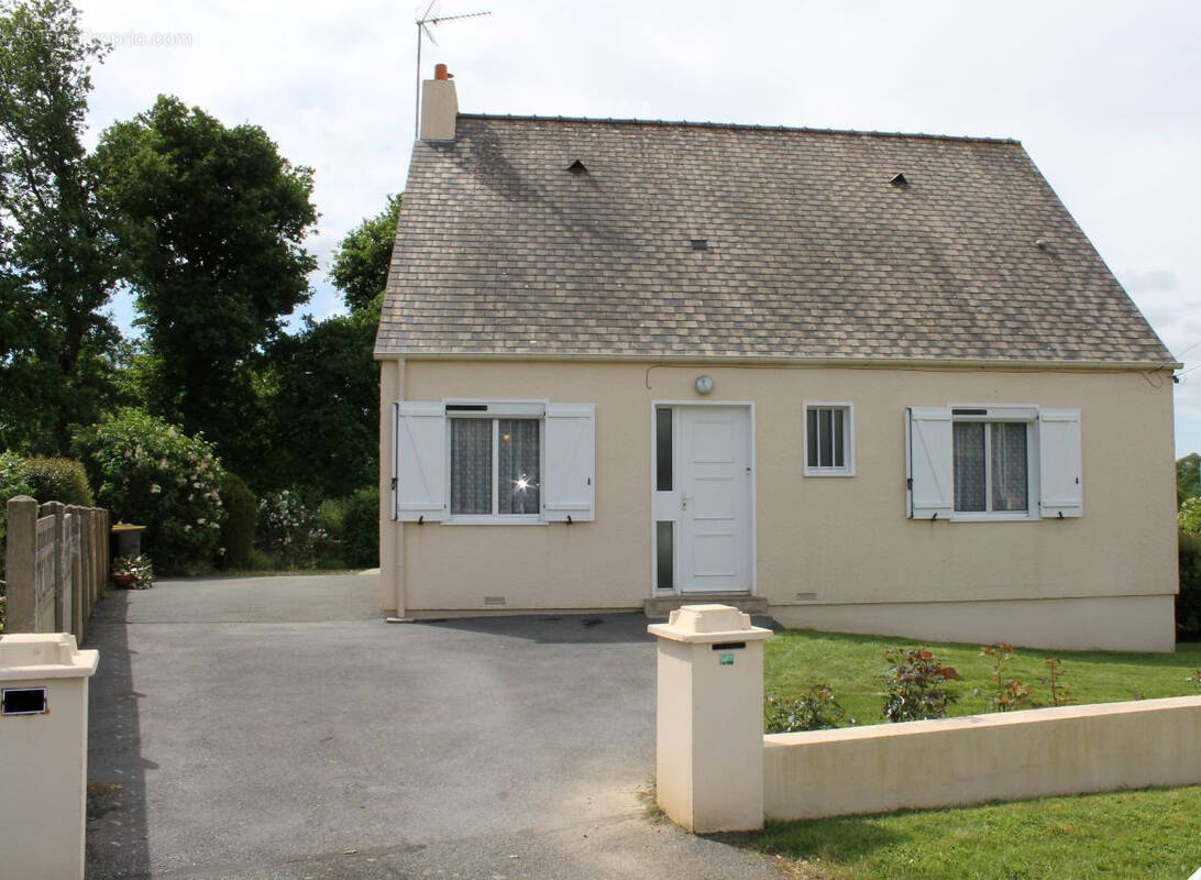 Maison à CORLAY