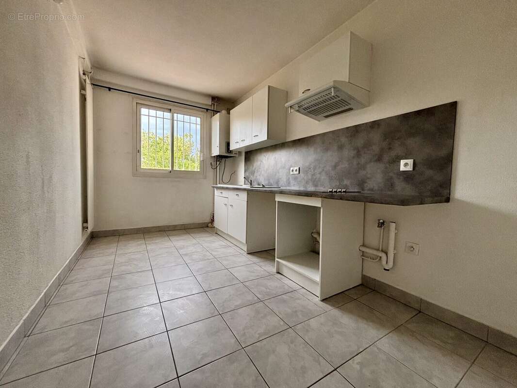 Appartement 72 m² à Bourg-De-Peage  - photo 4