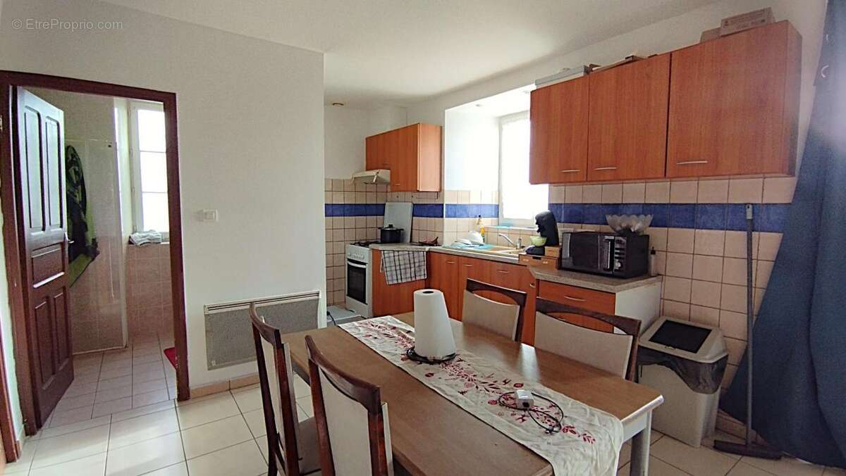 Maison à CLAIRVAUX-D&#039;AVEYRON