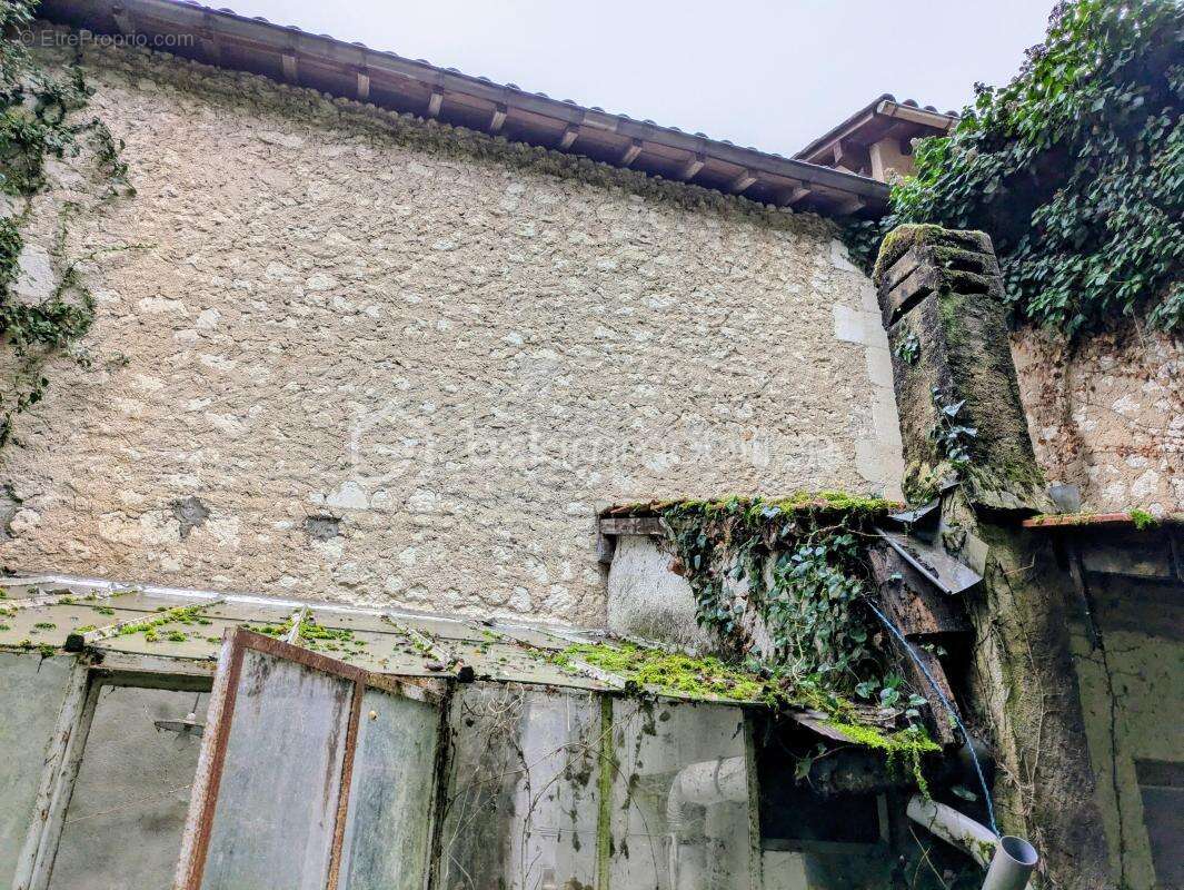 Maison à rafraichir de 84m2 - photo 2