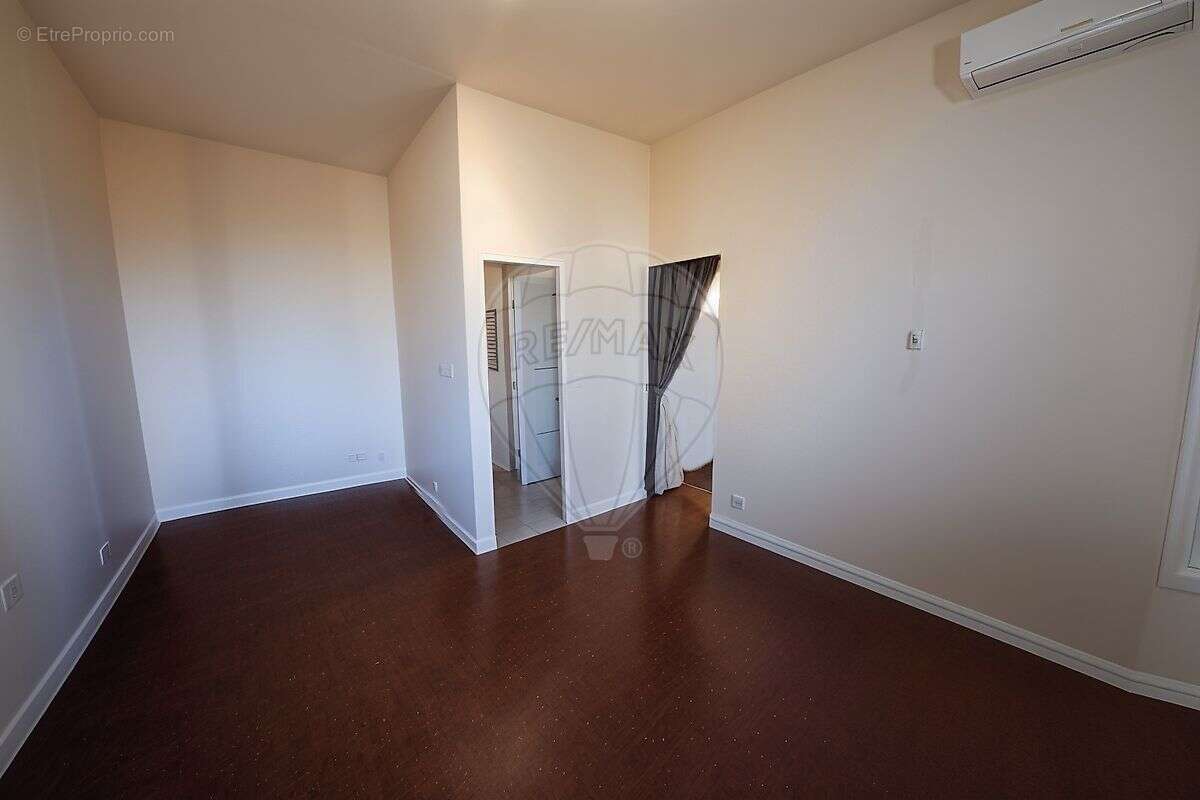 Appartement à MARSEILLE-7E