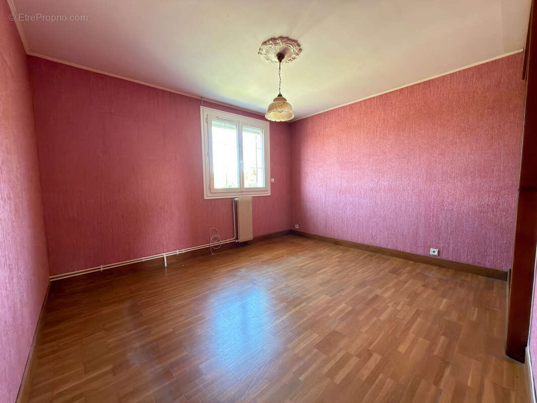 A vendre - quartier rue blanche - checy - photo 7