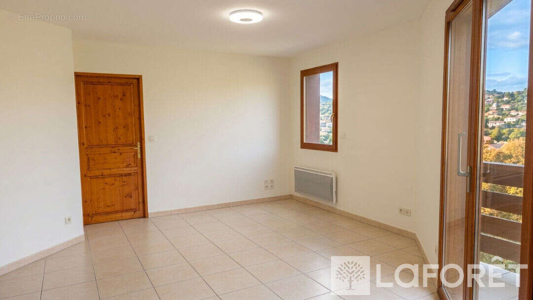 Appartement type 2 + cave - embrun - 2 pièces - photo 4