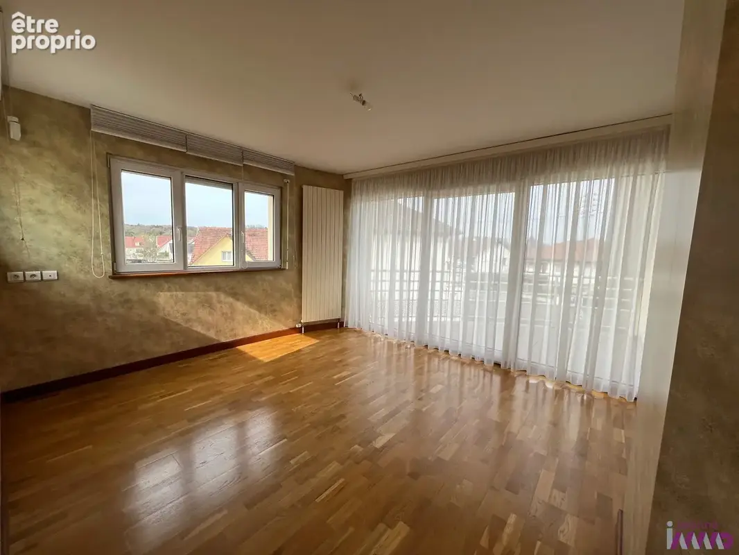 Maison 260 m² à Danjoutin  - photo 2