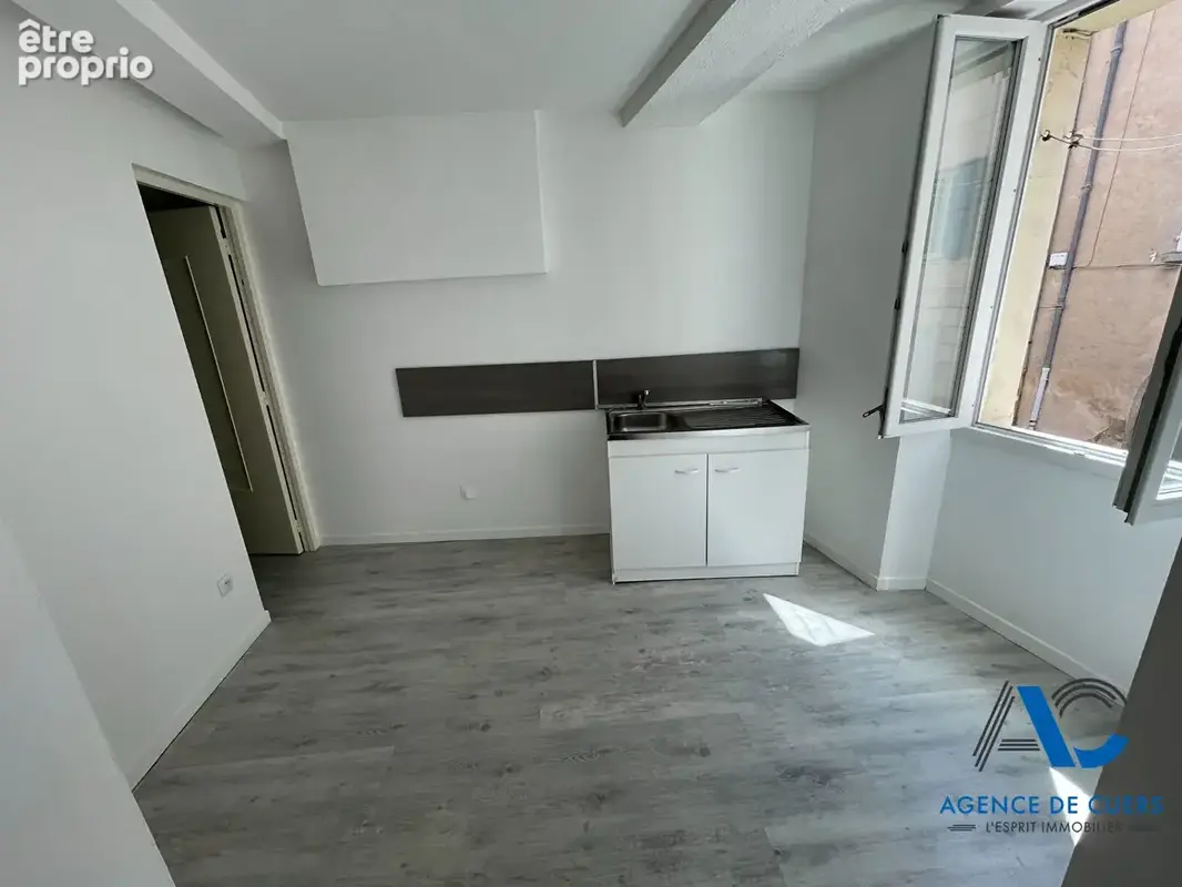 Appartement Cuers 3 pièce(s) - photo 2