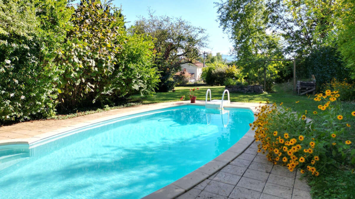 Maison à SAINT-AUPRE