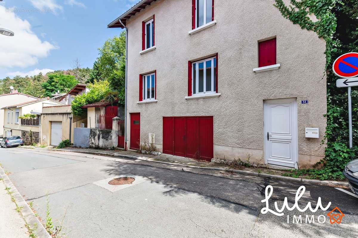 Maison plein coeur de limonest entièrement rénovée de 70m2 - photo 12
