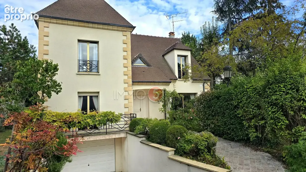 Maison à LE RAINCY